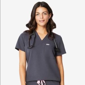 FIGS casma scrub top charcoal